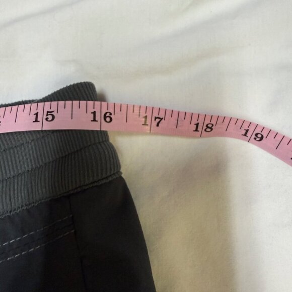 KÜHL Durango Pants Gray Women’s 8 Hiking/Travel EUC 32” Inseam - Picture 12 of 14